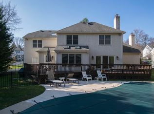 549 Foxglove Ln, Wynnewood, PA 19096