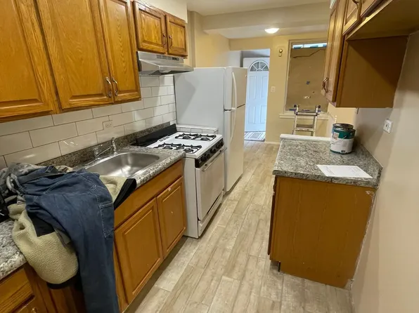 1322 East 87th Street image 3 of 11