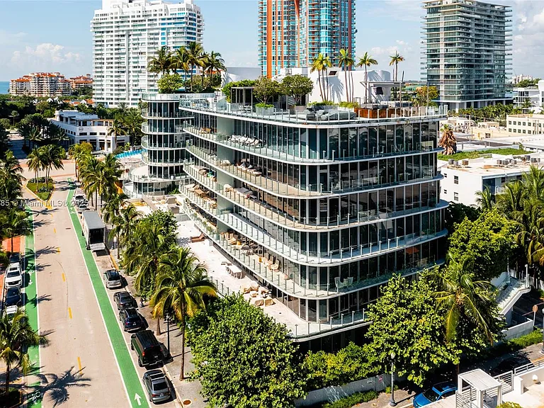 1 Collins Ave #207 — Photo 35