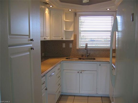 3rd image of 1200 Edington Pl APT A401