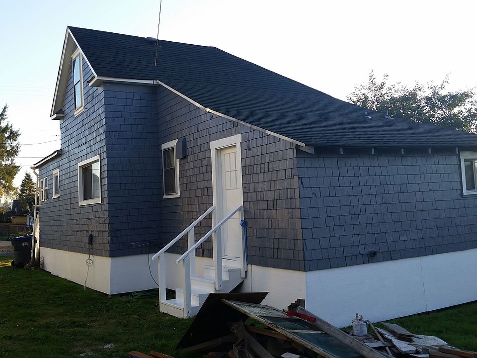 2nd image of 924 W Marion St