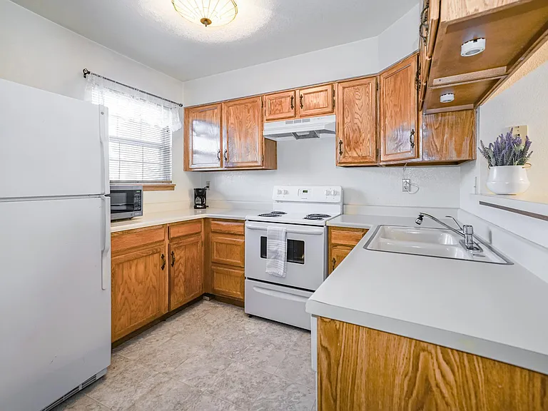 8280 S Fillmore Way — Photo 4