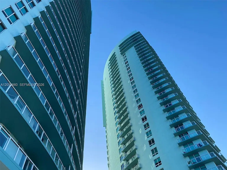 1900 N Bayshore Dr #3807 — Photo 32