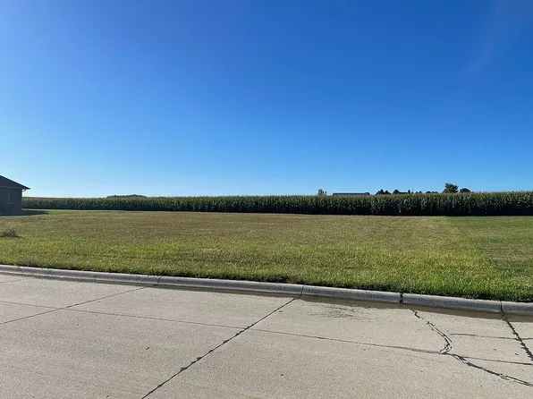 1425 Whitetail Dr, West Point, NE 68788