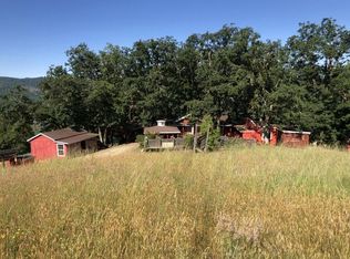 5 Saber Tooth Rd, Blue Lake, CA 95525