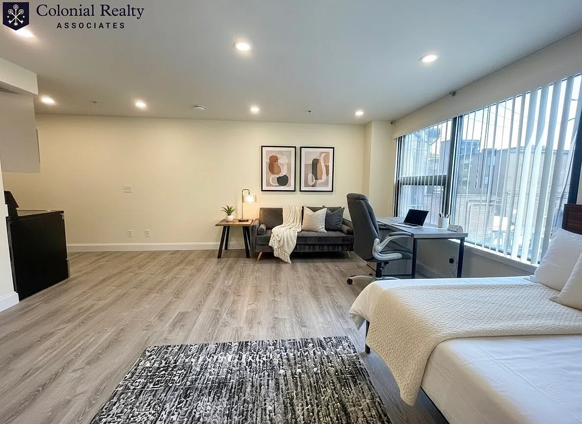 Studio, 1.0 bath, 695 sqft, $2,500 — Photo 4