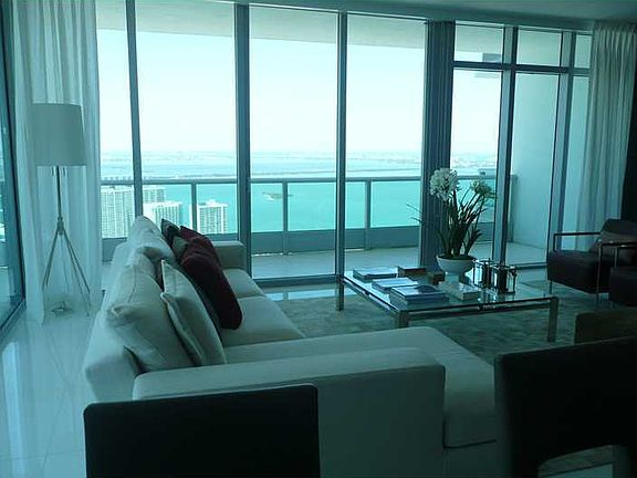 4th image of 900 Biscayne Blvd APT 5909