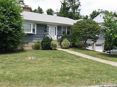 2nd image of 7 Crawford Dr