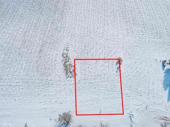 124 Kaukis Dr, Le Sueur, MN 56058