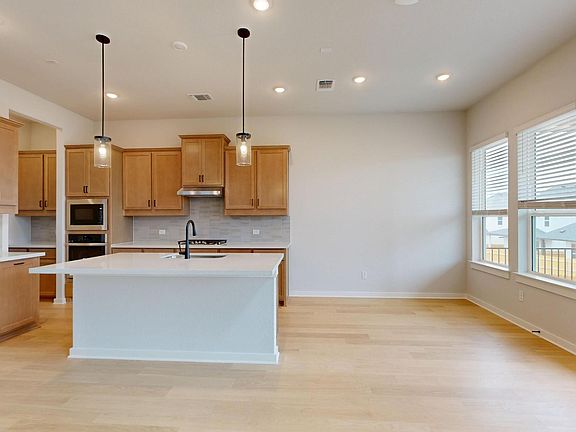 5th image of 201 Bishop Wood Rd