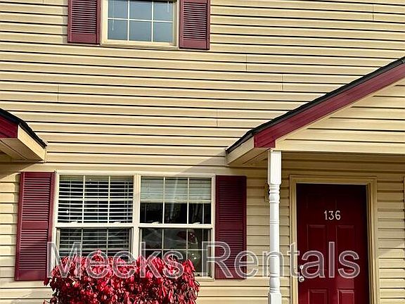 2nd image of 114 Mount Vernon Ln #142
