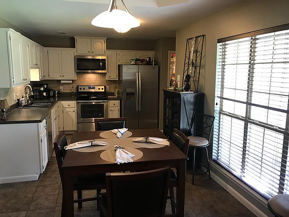 4th image of 617 Baywood Dr