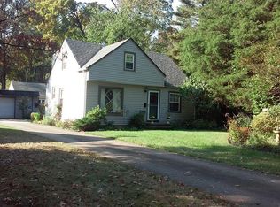 19105 Golf View Dr, Cleveland, OH