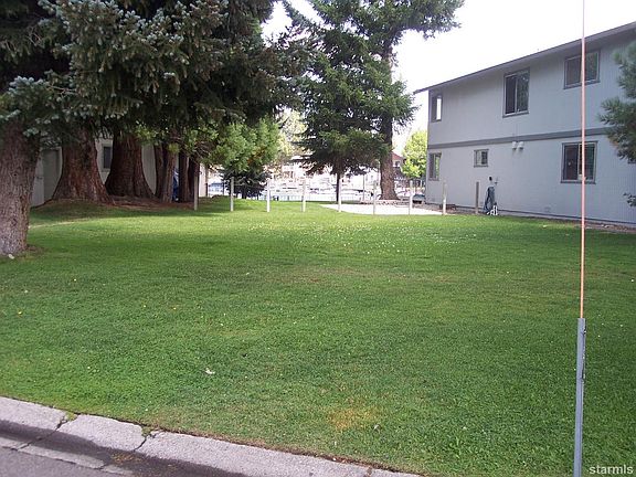 2nd image of 437 Wedeln Ct