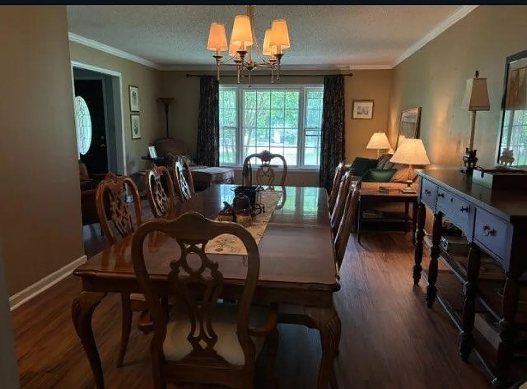 3 bed, 1892 sqft, $2,600 — Photo 4