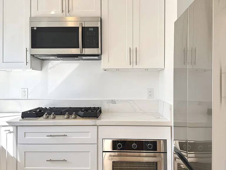 401 San Vicente Blvd #D — Photo 10