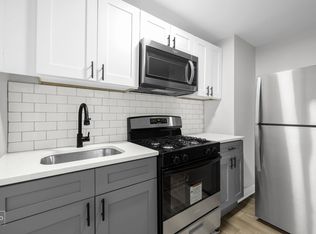 6832 S Crandon, Chicago, IL 60649