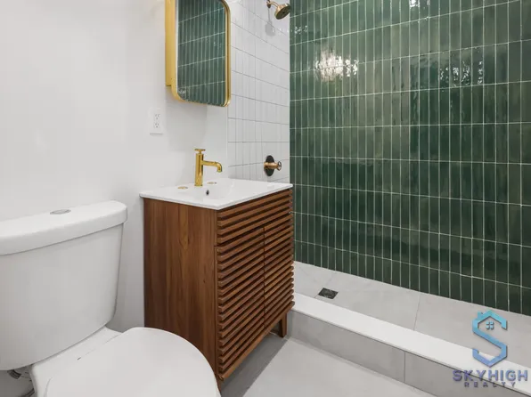 16 Howard Avenue image 9 of 26