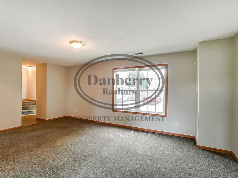 1103 N Byrne Rd — Photo 6