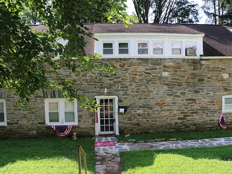 929 Stewart Ave #B — Photo 13