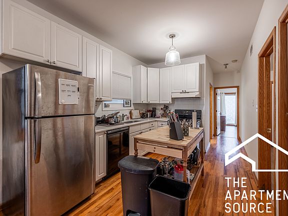 4th image of 1450 W Cortez St APT 2