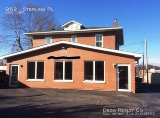 9621 Sterling Pl, Saint Louis, MO 63123