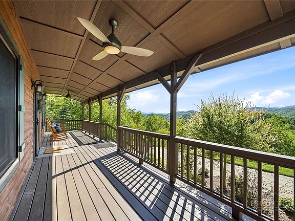 2nd image of 394 Hummingbird Lane