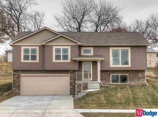 3407 N 208th St, Elkhorn, NE 68022