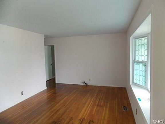 2nd image of 11066 Galaxy Dr