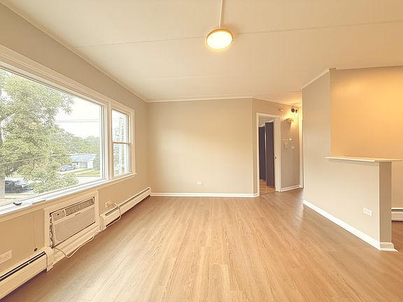 3rd image of 419 Westmore Meyers Rd APT 6