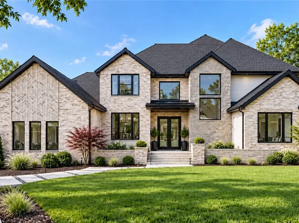 1299 Beau Chalet Dr, Bentonville, AR 72712
