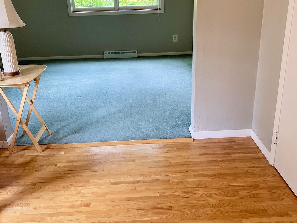 Sitting room and bedroom 1.