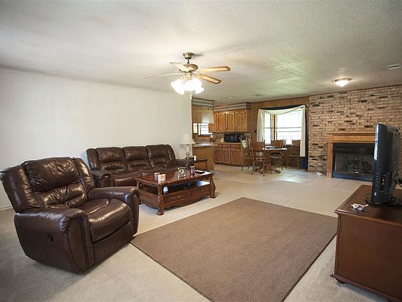 2nd image of 219 Edgewood Cir