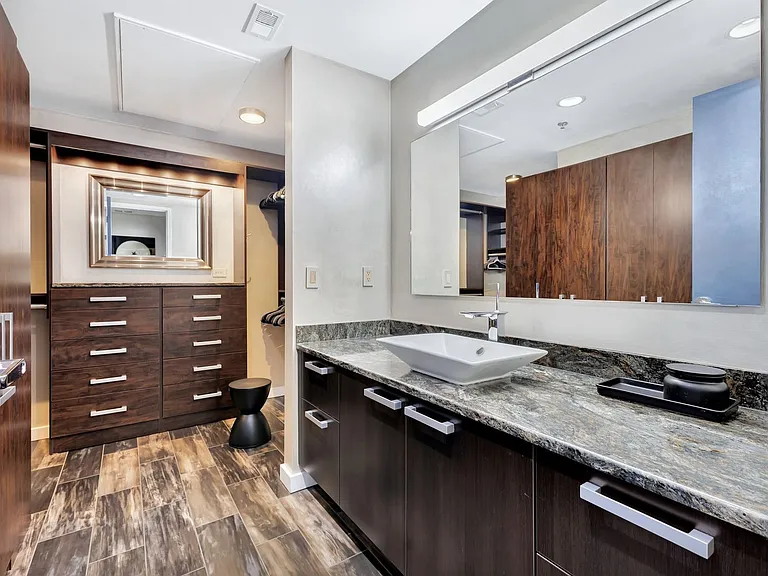 600 12th Ave S #1509 — Photo 24