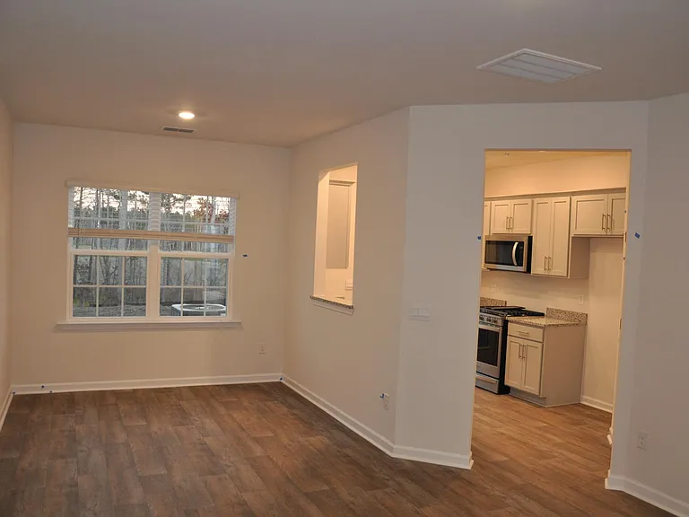 311 David Hill Dr #17 — Photo 6