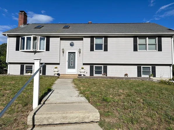 381 Oxford St N, Auburn, MA 01501