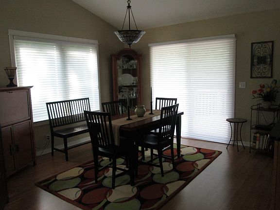 3rd image of 6427 Palmetto Ct