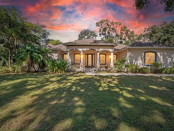 2nd image of 332 Holloway Rd