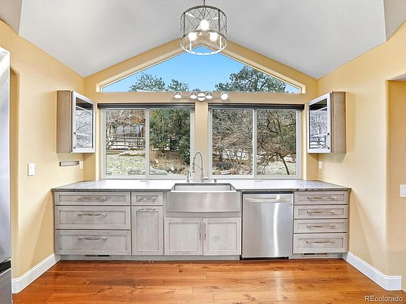 2nd image of 5825 Irish Pat Murphy Drive