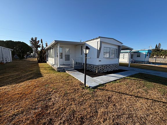 3rd image of 918 Reed Canal Rd #443