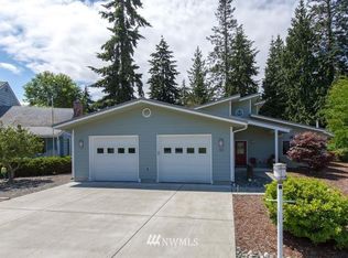 114 Emerald Dr, Sequim, WA 98382