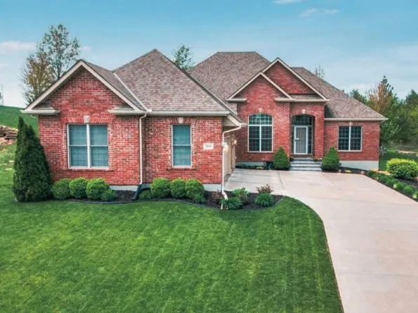 804 SE Cedrus Ln, Blue Springs, MO 64014