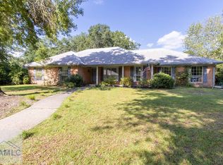 423 Arlington Dr, Hinesville, GA 31313