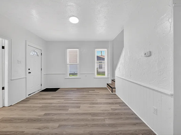 511 Brown St — Photo 11