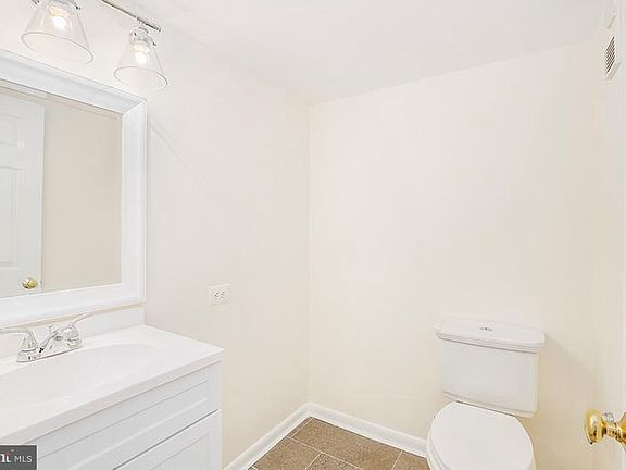 Half bath on the main area