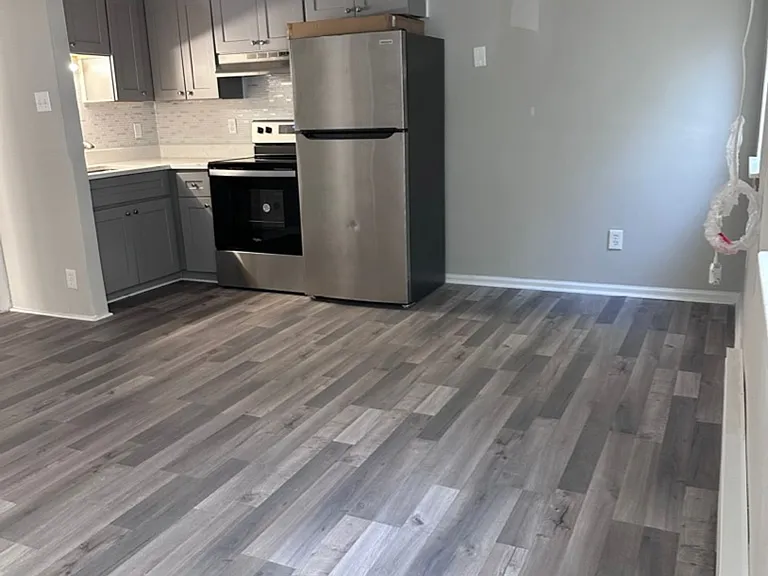 324 Ashlawn Dr — Photo 1