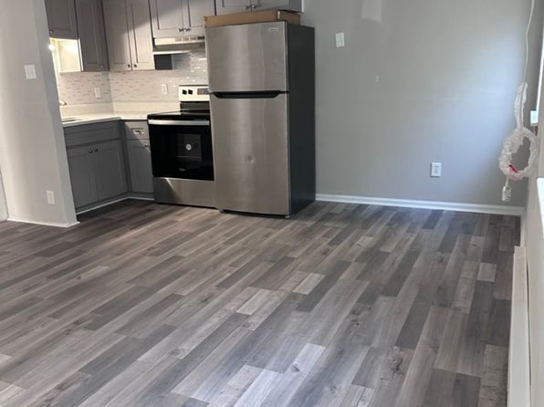 324 Ashlawn Dr APT 4