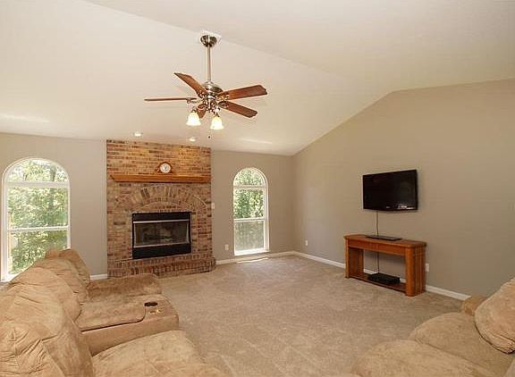 4th image of 6285 Bridle Spur Dr