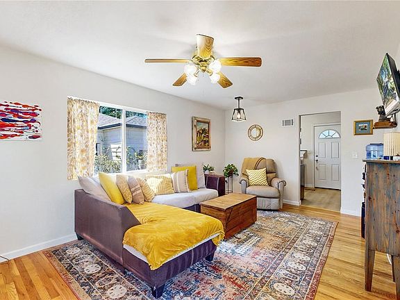 3rd image of 2331 Moline Street