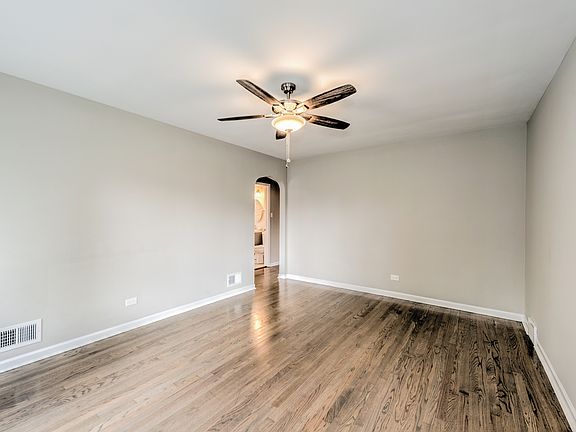 3rd image of 1020 Eastern Ave